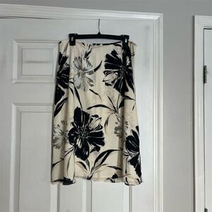 Talbots  Silk A-Line Skirt Size 14 Black Floral Knee Length